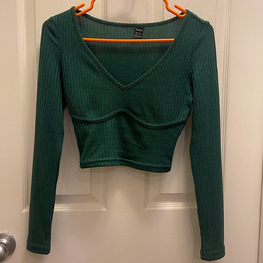 *Final Drop* NWOT SHEIN Emerald Long Sleeved Crop Top